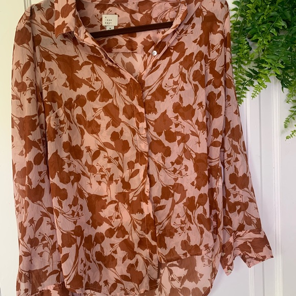 Blouse - Picture 10 of 10